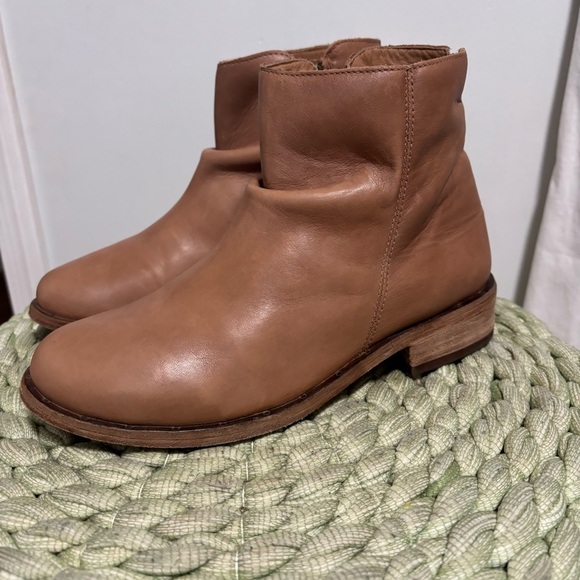 Beek Quail Slouchy Zip Bootie Saddle Brown Leather Round Toe Ankle Boots - Picture 8 of 14